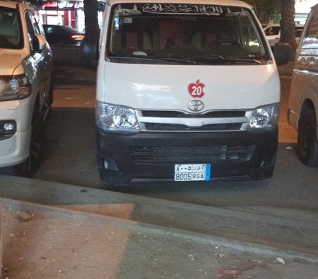 Gebraucht Toyota 13 Seater Bus MT  2013 in Dubai